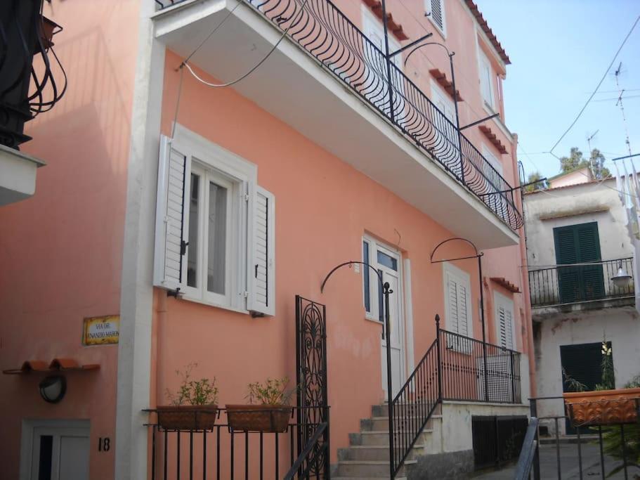 Villa La Casa Rosa Di Giulia à Ischia Extérieur photo